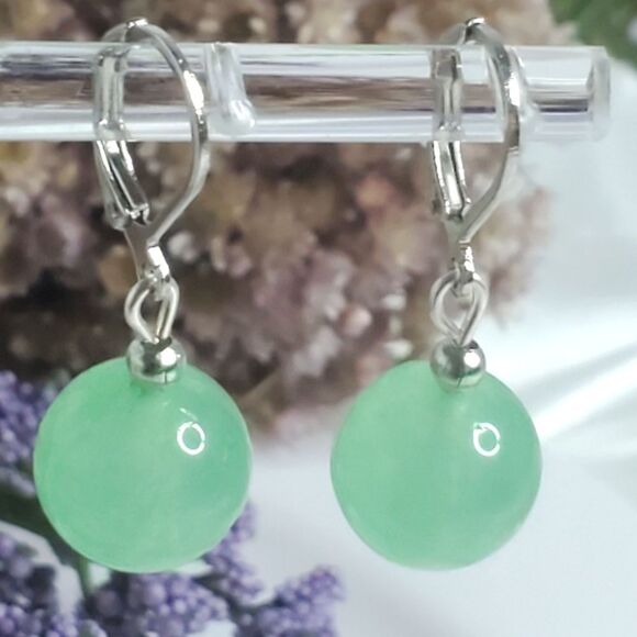 Natural Green Jade Drop Dangle Leverback Earrings on 925 Sterling Silver - Picture 5 of 8